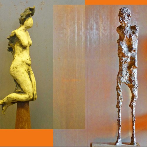 Zwei abstrakte Skulpturen von Menschen, auf der linken Seite eine gelbe Frau, auf der rechten ein langer und dünner Mann aus rauem Metall.